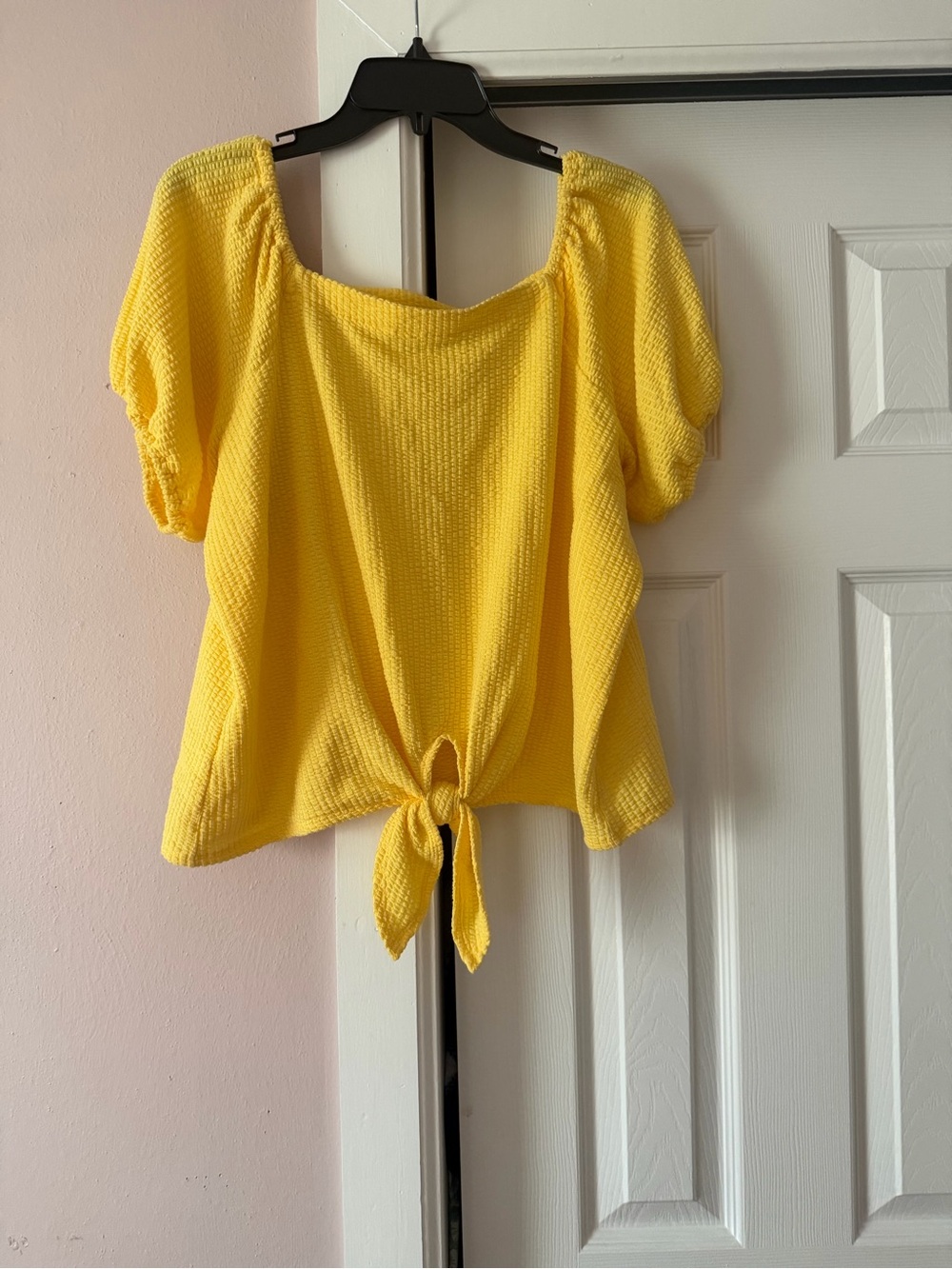 LOFT Bright Yellow Tie-Front Puff Sleeve Top